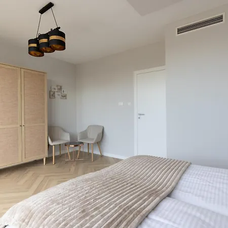 Krawiecka, Sun & Snow Breslavia